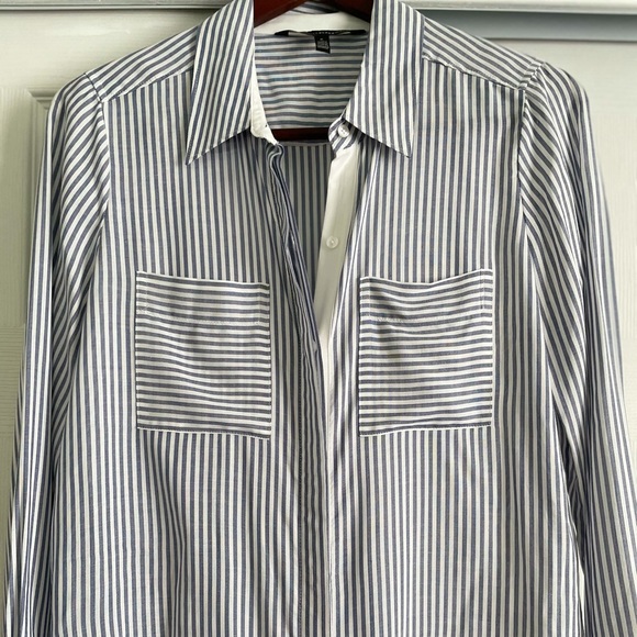***SOLD*** WHBM Boyfriend striped button up - Picture 4 of 6